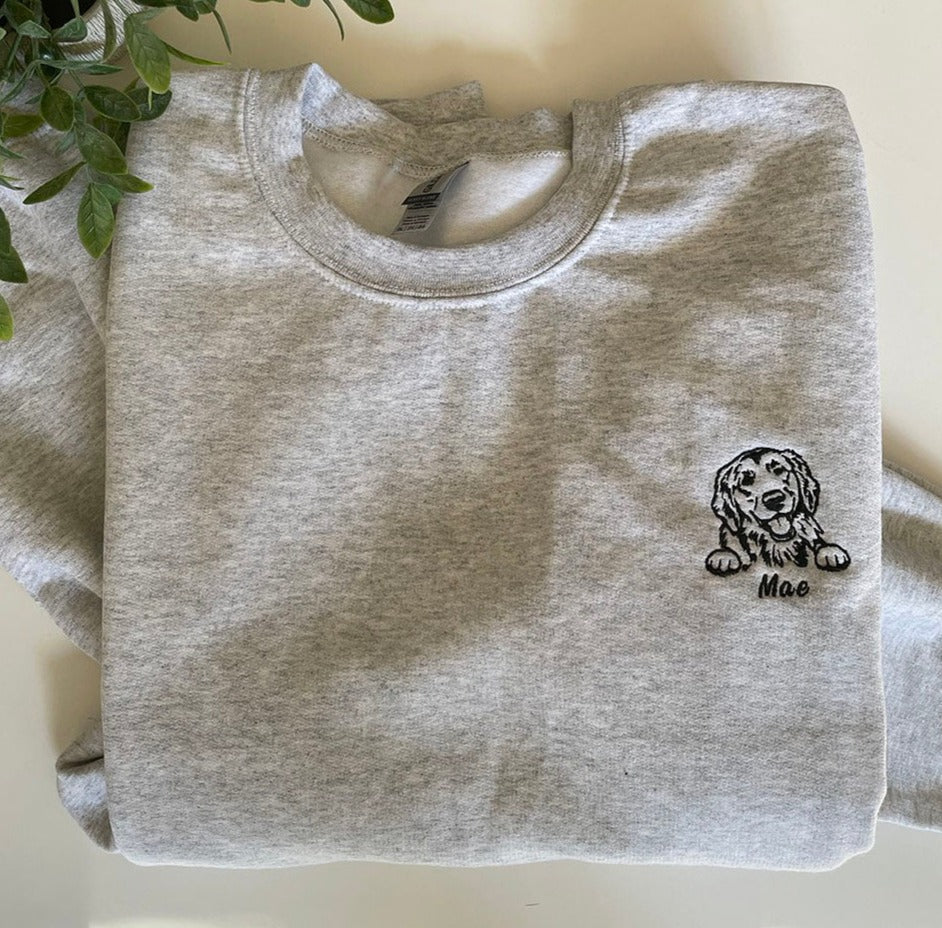 Personalized Embroidery English Golden Retriever Sweatshirts/Crewneck, Dog Lover Gift, English retriever gift,Dog Mom Embroidery Sweatshirts