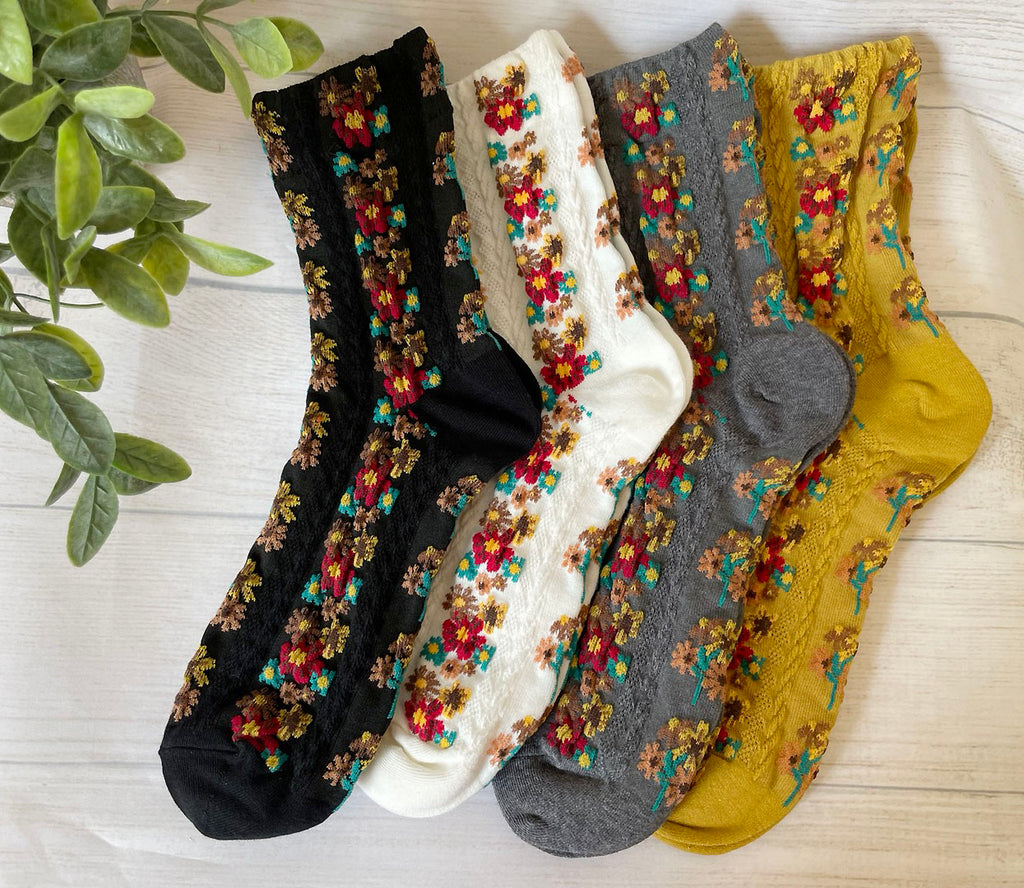Retro Floral Casual Crew Socks, Cute Flower Cotton Warm Winte