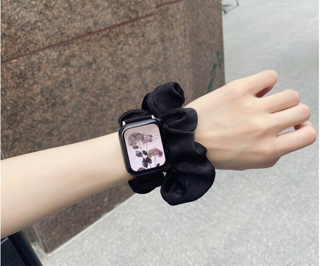 Cute apple best sale watch bands scrunchie