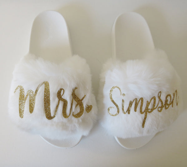 Mrs Slides - White Fur - Mrs. - Bridal - Fiancé - Bride to be - honeymoon gifts